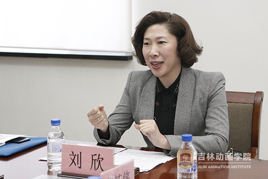 副董事长刘欣主持永利集团官网就业创业导师颁发仪式(1).JPG